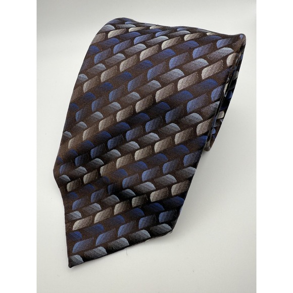 Van Heusen Tie Mens Brown Blue Silk Stain Resistant Hand Made Geometric Pattern‎ - Picture 1 of 6